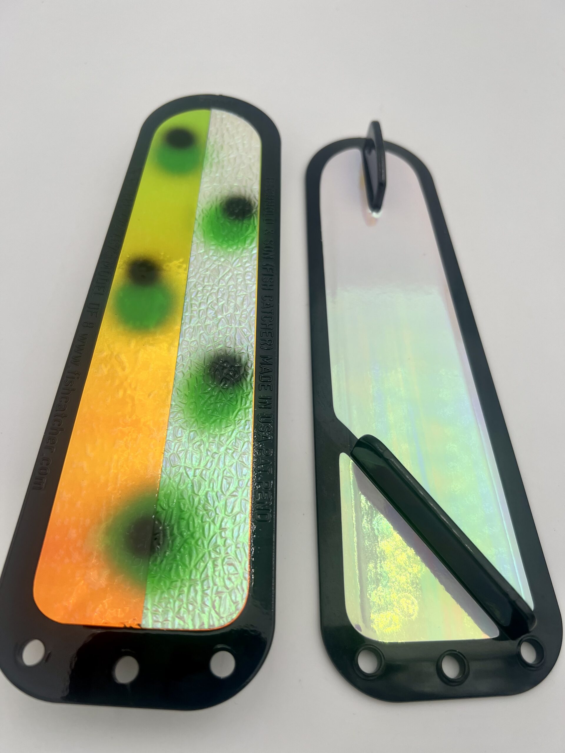 Custom Bechold 8” Flasher - Shyster (Black/Glow)